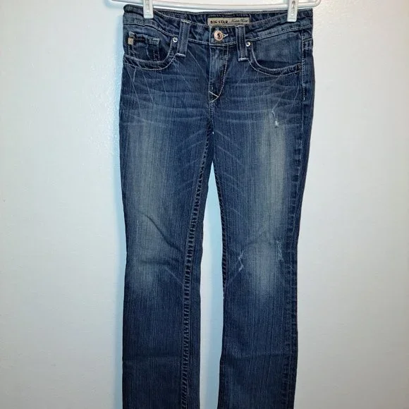 Big Star Women's Maddie Boot Cut Mid Rise Fit Distressed Jeans size 26 R - Picture 3 of 14